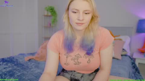 Asiri   pronounced Ah-siri Please no nicknames   3 online show from 04.07.26