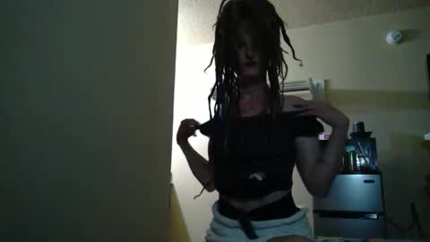 aspiringturtlegirl online show from 11.15.25