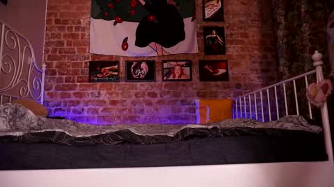 Eva online show from 10.14.25