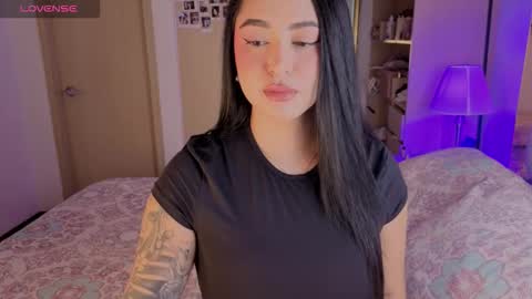 Ashley online show from 12.21.25