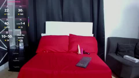 Nahomi  online show from 10.12.25