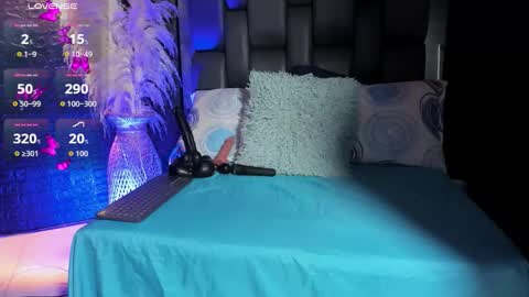 Nahomi  online show from 03.28.26