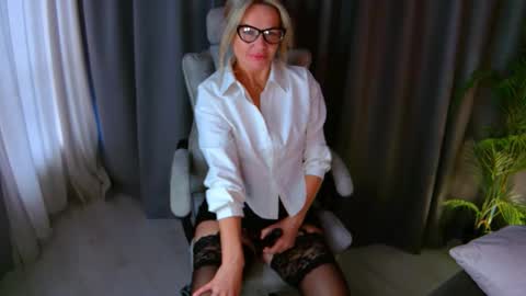 assolmonet online show from 10.30.25