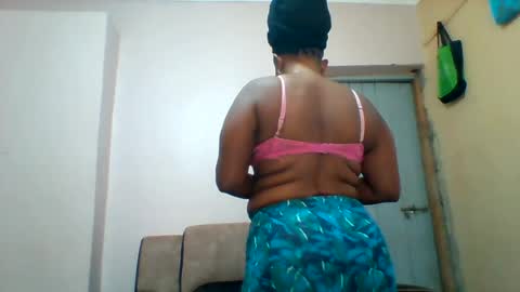 FLORAH DANIEL online show from 06.27.26