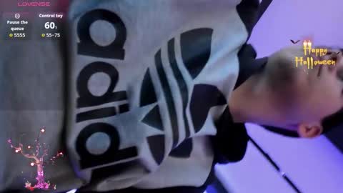 astablack_ online show from 09.09.25