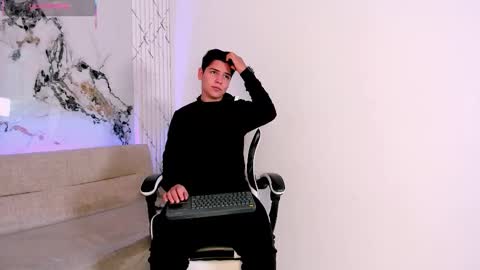 astablack_ online show from 10.19.25