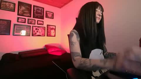 Snapshot of astarte4 chatting on 11.02.25 Sof online show from 11.02.25