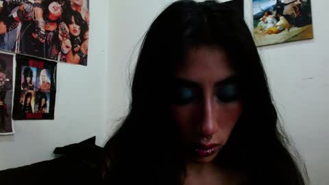 Asterothxznikki online show from 12.18.24
