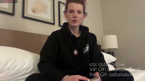 AstoriaLove online show from 10.23.25