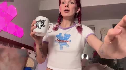 AstoriaLove online show from 01.12.26