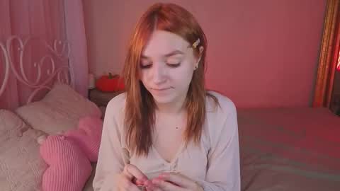 Snapshot of astra_lis chatting on 10.30.25 Astra online show from 10.30.25