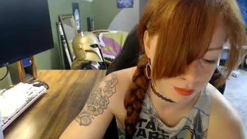 Snapshot of astraeasiren chatting on 06.08.26 AstraeaSiren online show from 06.08.26