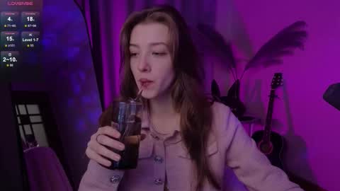 Snapshot of astramist chatting on 10.08.25 astramist online show from 10.08.25