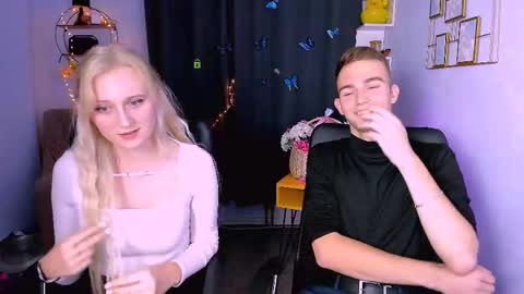 Snapshot of astren_villo chatting on 10.13.25 astren online show from 10.13.25