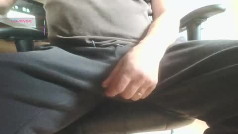 Snapshot of astro70 chatting on 10.26.25 Franck online show from 10.26.25