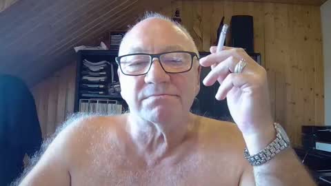 Snapshot of asusandy chatting on 10.23.25 asusandy online show from 10.23.25