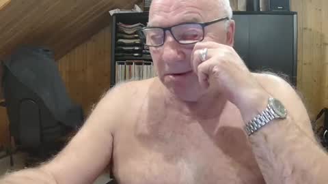 Snapshot of asusandy chatting on 02.13.26 asusandy online show from 02.13.26