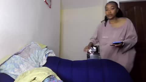 Snapshot of atara_seren chatting on 05.16.26 atara_seren online show from 05.16.26