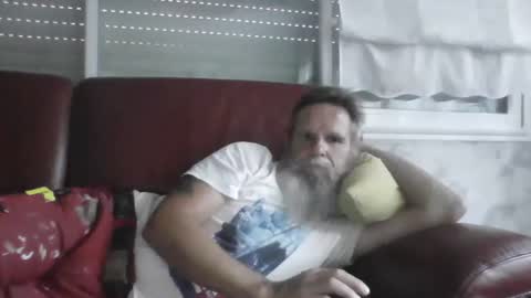 Snapshot of atatanka chatting on 08.05.26 atatanka online show from 08.05.26