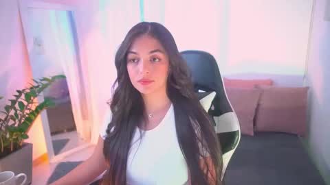 atena676 online show from 12.04.25