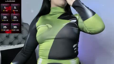 Snapshot of atena_hill chatting on 10.23.25 Athena online show from 10.23.25