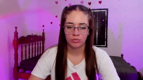 Snapshot of atenas__05 chatting on 12.11.24 atenas online show from 12.11.24