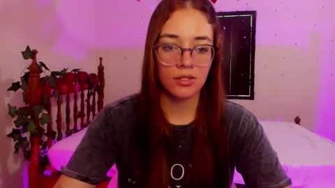 Snapshot of atenas__05 chatting on 12.23.24 atenas online show from 12.23.24