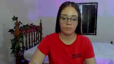 Snapshot of atenas__05 chatting on 01.02.25 atenas online show from 01.02.25