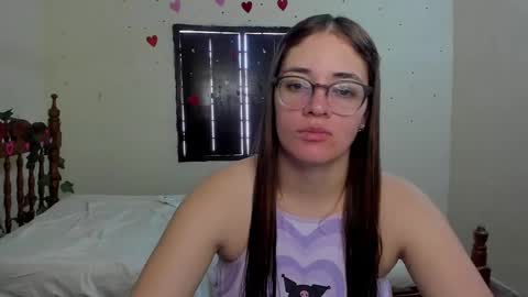 Snapshot of atenas__05 chatting on 01.10.25 atenas online show from 01.10.25