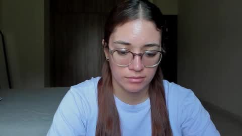 Snapshot of atenas__05 chatting on 02.01.25 atenas online show from 02.01.25