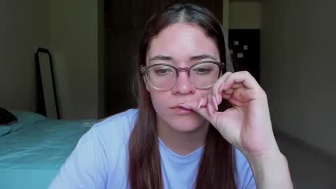 Snapshot of atenas__05 chatting on 02.03.25 atenas online show from 02.03.25