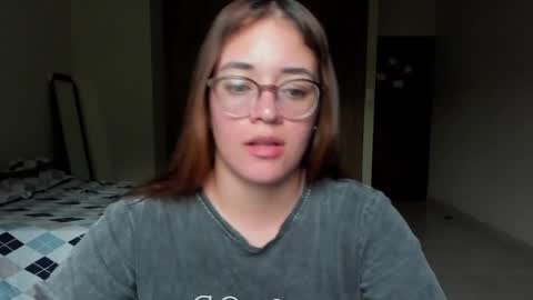 Snapshot of atenas__05 chatting on 02.11.25 atenas online show from 02.11.25