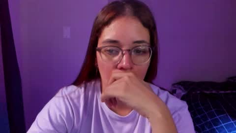 Snapshot of atenas__05 chatting on 02.13.25 atenas online show from 02.13.25