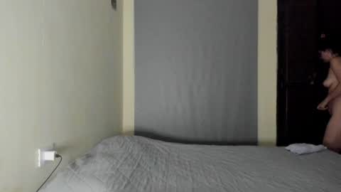 Snapshot of atenas__05 chatting on 06.29.26 atenas online show from 06.29.26