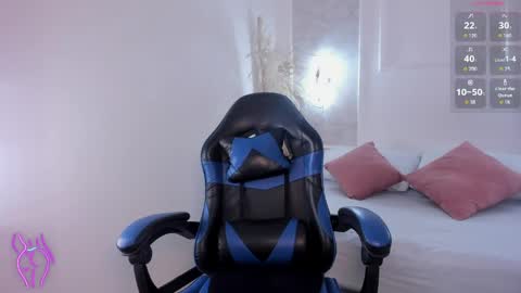 Snapshot of atenea_jones_ chatting on 04.30.26 Atenea online show from 04.30.26