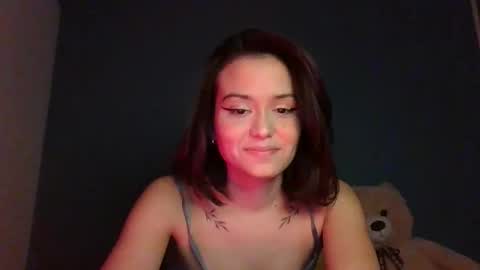 Atenea Nin online show from 09.23.25