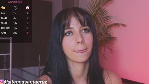 Snapshot of ateneasantacruz chatting on 01.23.25 Atenea online show from 01.23.25