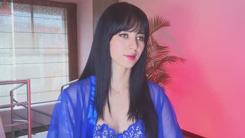 Snapshot of ateneasantacruz chatting on 02.01.25 Atenea online show from 02.01.25