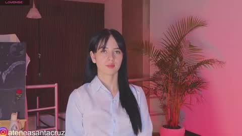 Snapshot of ateneasantacruz chatting on 02.27.25 Atenea online show from 02.27.25