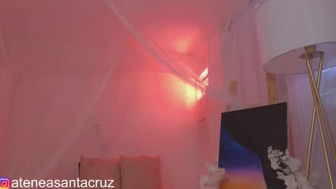 Snapshot of ateneasantacruz chatting on 09.19.25 Atenea online show from 09.19.25