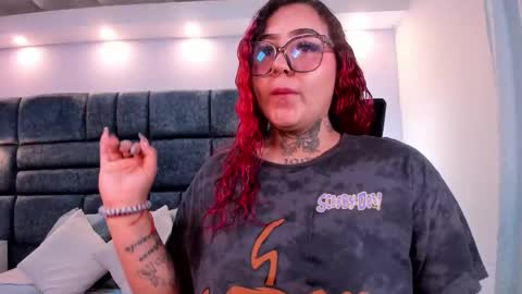 Atennea Diiossa online show from 10.28.25