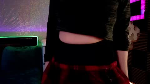 Athena Autumn online show from 04.16.26