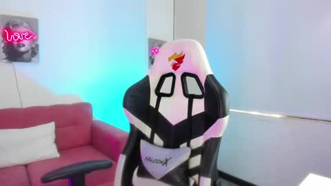 atheneaa_as online show from 06.04.26