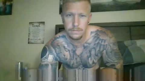 Snapshot of athletic_skater779 chatting on 05.26.26 AthleticWhiteboy777 online show from 05.26.26