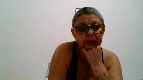 Snapshot of atikaarea chatting on 04.12.26 atikaarea online show from 04.12.26