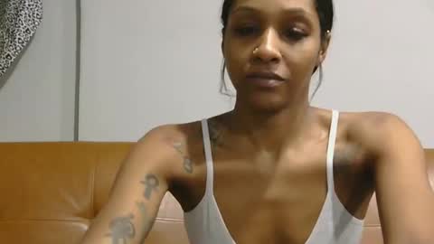 AtirahCali online show from 09.23.25