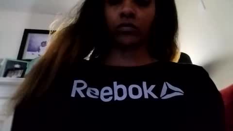 Snapshot of atirahcali chatting on 10.16.25 AtirahCali online show from 10.16.25