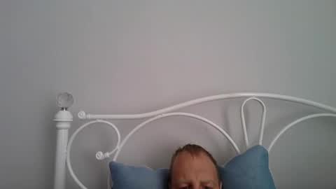 Snapshot of atlanas29 chatting on 10.27.25 yoursissy online show from 10.27.25