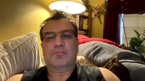 Snapshot of atozzzz chatting on 10.25.25 atozzzz online show from 10.25.25