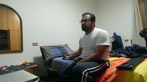 Bleakw85 online show from 11.21.25